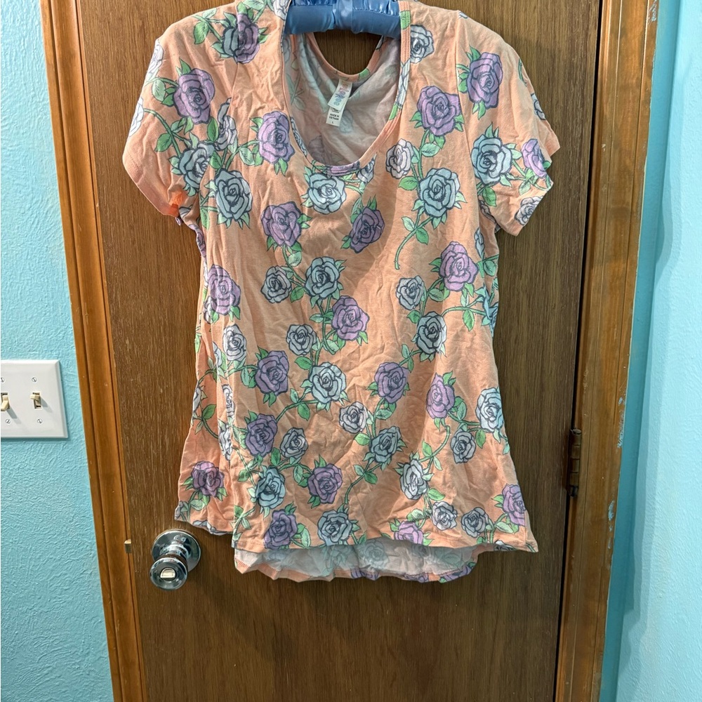LuLaRoe Peach Floral Short Sleeve Top